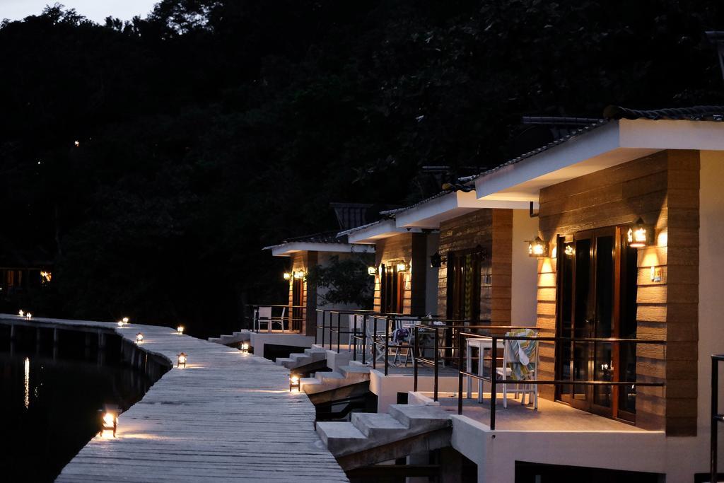 Tugawe Cove Resort Colongcocon Exterior foto